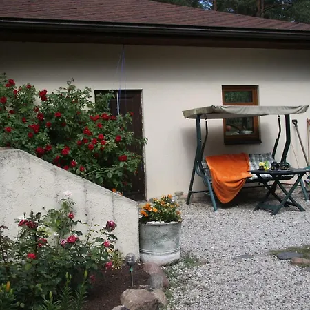 Saulesdarzs Hébergement de vacances *